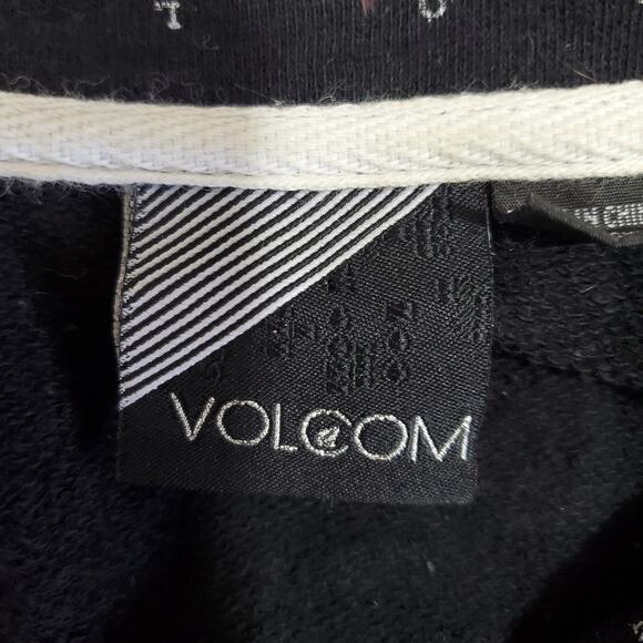 Volcom | 3/4 Sleeve All-Over Print Button Collar Zip Up Sweatshirt - Picture 9 of 12